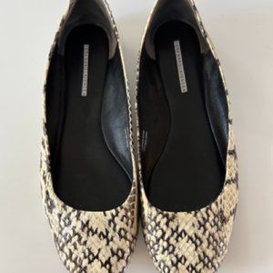 Vera Wang Lavender Label Women's Ballet Flats Snake Print |Textured Leather | 9M